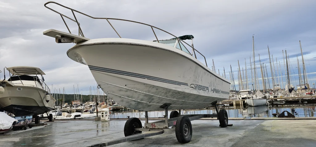 Décapage bateau, nettoyage coque bateau à Hyères
