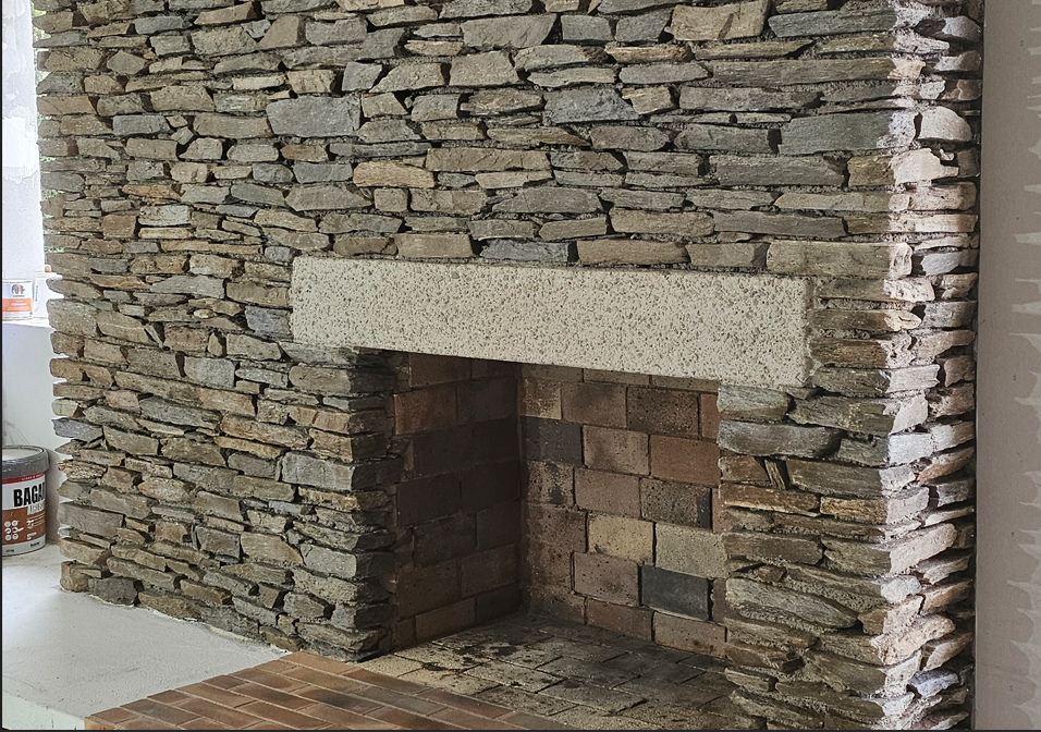 Décapage en Aérogommage mur en pierre à GIENS