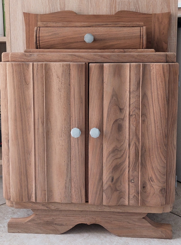 Décapage meuble en bois à Saint-Mandrier dans le VAR 83