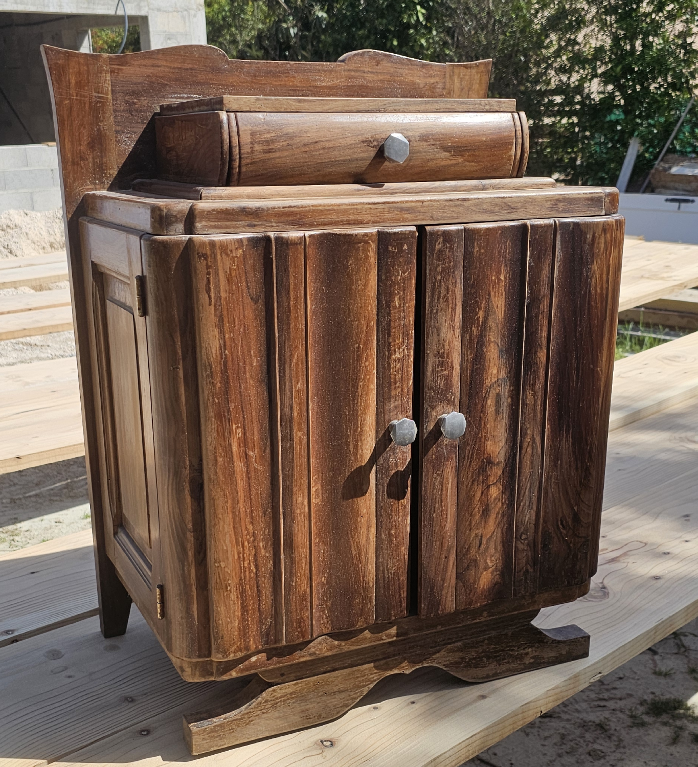 Décapage meuble en bois à Saint-Mandrier dans le VAR