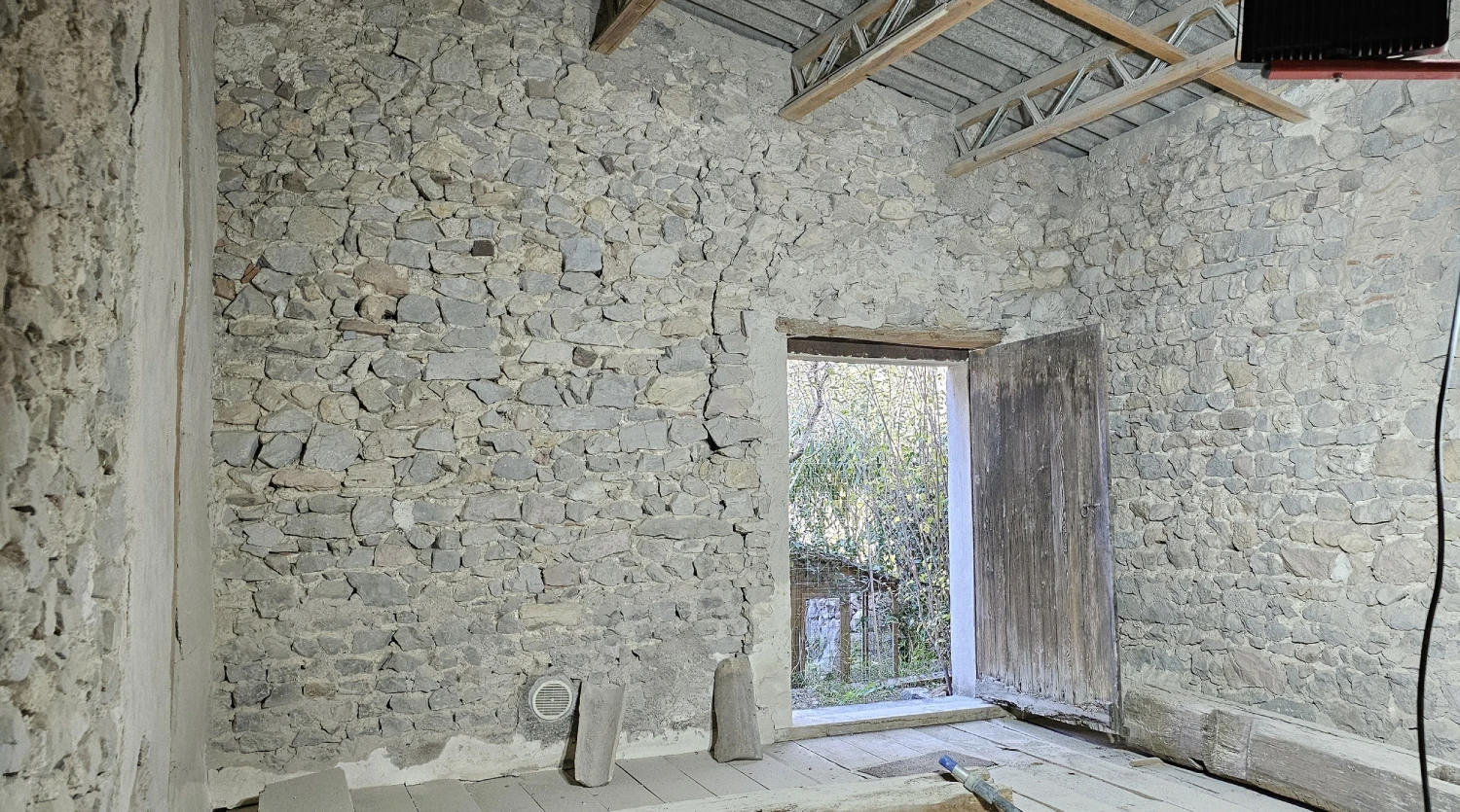 Allo Sablage : décapage pierre dans le VAR